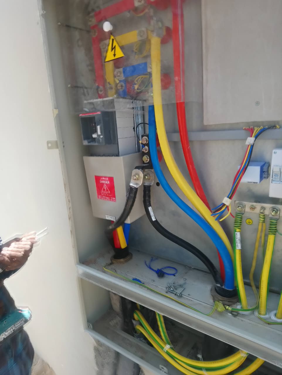 Exterior building and wall lighting installation